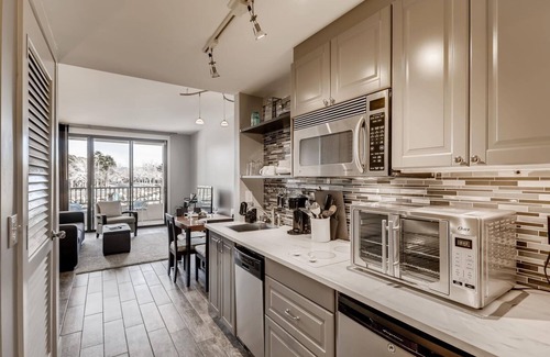 Lake Las Vegas Condo | Lake Las Vegas View | Minutes from the Strip | Pool, Spa | Golf -All the things!