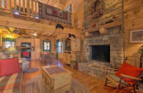 Lake Lure House | Lake Lure Log Cabin with Grill, Near Hiking!