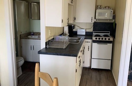 Ottawa Beach Cottage | Lake Michigan Cottage - Steps away from the Beach! Monthly + Rental