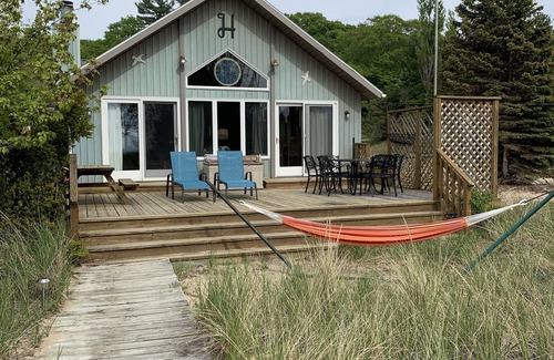 Shelby House | Lake Michigan Private Beach Access