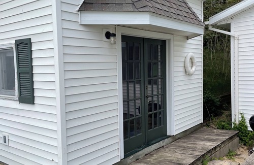 Montague Cottage | Lake Michigan Vrbo Escape
