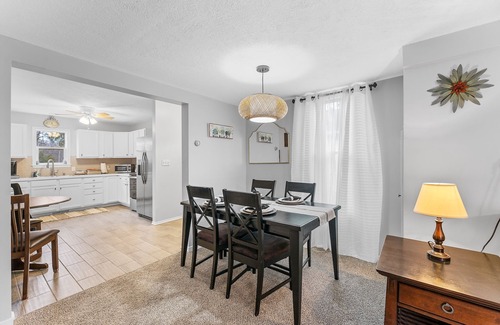 Craig Beach House | Lake Milton Haven: 3BR, Modern, Near Lake & Winery