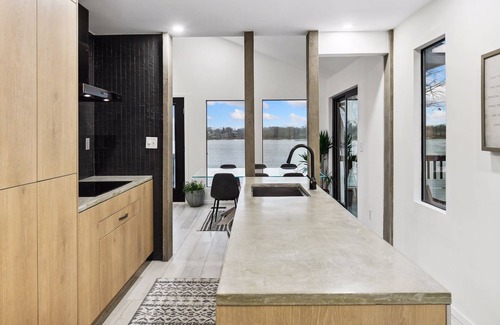 Mound House | LAKE MTKA Waterfront Modern Farmhouse Extended Stays