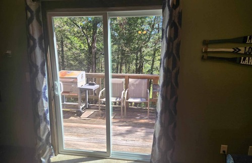 Calico Rock Cabin | Lake Norfork Cabin, 1 minute from Jordan Recreation Area and Jordan Marina