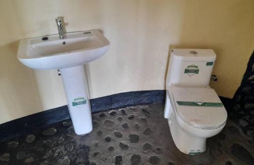 Fort Portal Other | Lake Nyamirima cottages