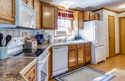 Baudette Cabin | Lake of the Woods & Rainy River Fishing Base Camp!