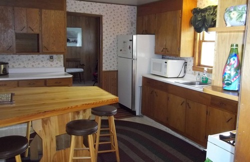 Baudette House | Lake of the Woods-Rainy River Waterfront Home. Fall and Winter Walleyes Await!