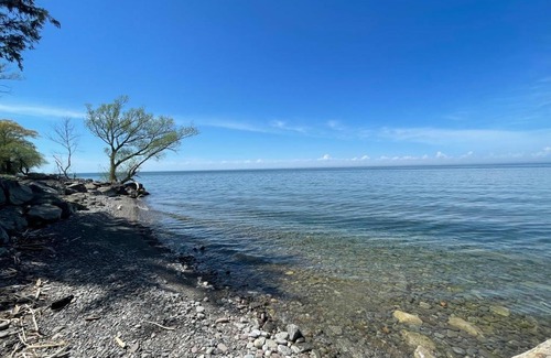 Wilson House | Lake Ontario House with beach