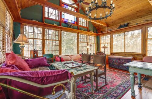 Stockholm Apartment | Lake Pepin Getaway with Pond, Walk to Restaurants!