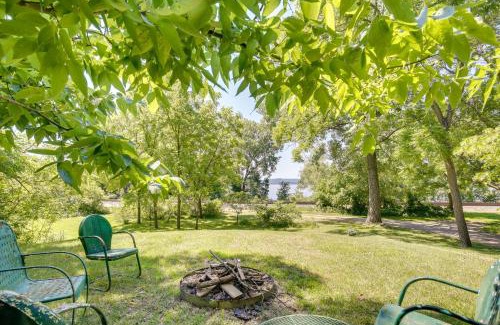 Stockholm Apartment | Lake Pepin Getaway with Pond, Walk to Restaurants!