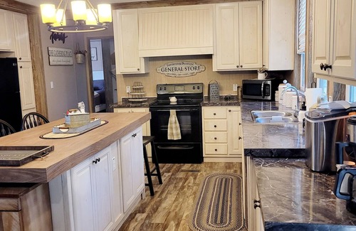 Union Hall House | Lake retreat with beautiful views!