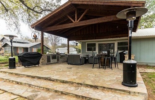 Leisure Land House | ☆Lake Side Getaway☆ Family Ready | Ace Location