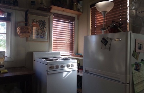 Bridport Cottage | Lake Side Love Nest