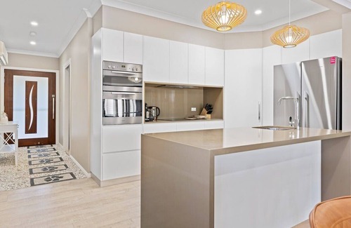 Toukley House | Lake Side Luxury with a Pool, Pet Friendly