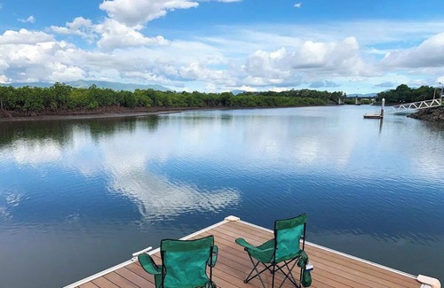 Nadi Villa | Lake Side Villa-Naisoso
