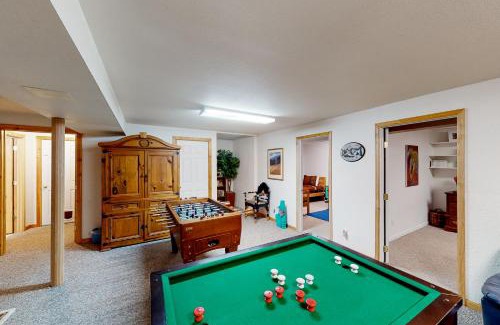 Glenwood Springs House | Lake Springs Luxury