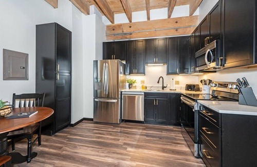 St. Louis County Apartment | Lake Superior Loft - Sleeps 10, Heart of Canal Park, Lake Superior View