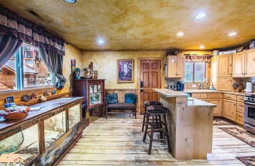 Brockway Apartment | Lake Tahoe’s remodeled retreat perfect couples, kiddos & pets fenced , hot tub