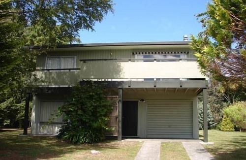 Tauranga Taupo House | Lake Taupo greatness.