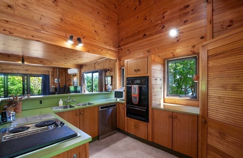 Waipahihi House | Lake Terrace Lockwood Taupo