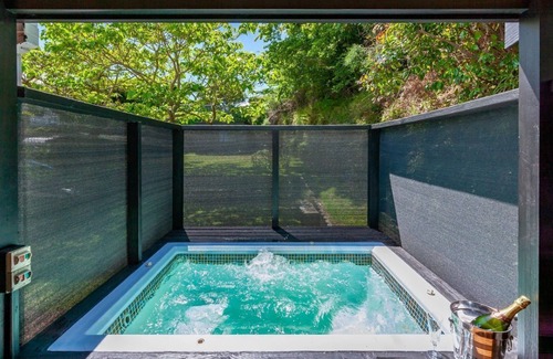 Waipahihi House | Lake Terrace Lockwood Taupo