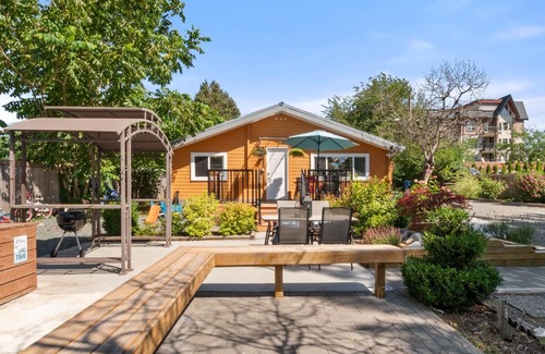 Harrison Hot Springs Villa | Lake Time Harrison