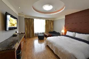 Seokchon-dong Hotel | Lake Tourist Hotel