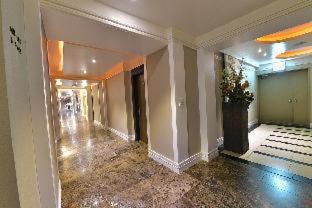 Seokchon-dong Hotel | Lake Tourist Hotel