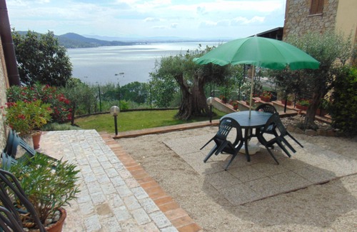 San Savino House | Lake Trasimeno San Savino Townhouse AC Free WI-FI