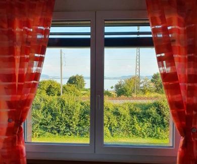 Hauterive Apartment | Lake view apartment