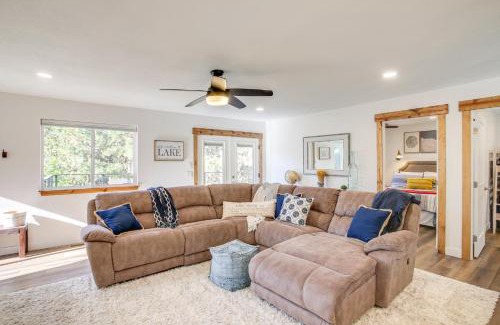 Hayden Lake Apartment | Lake-View Apt with Furnished Deck in Hayden!