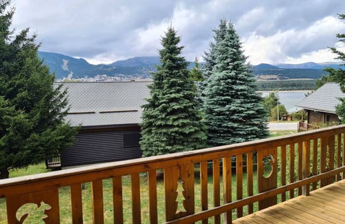 Matemale Ski Chalet | Lake view chalet