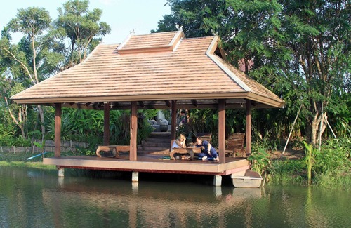 Choeng Doi Cottage | Lake view cottage w/pantry, FREE bikes & pool