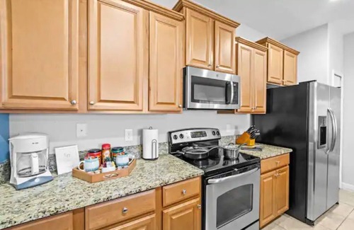 Lindfields House | Lake View/Free WaterPark/Private Pool/min Disney/ask for season special offers