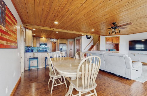 Bristol Hills House | Lake view home w/large deck, hot tub, grill, 2nd living room - in wine country