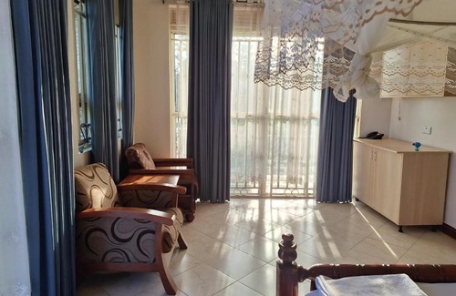 Kalangala Hotel | Lake View Hotel Gardens