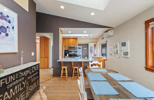 Carver House | Lake View House W Beautiful Acres To Explore