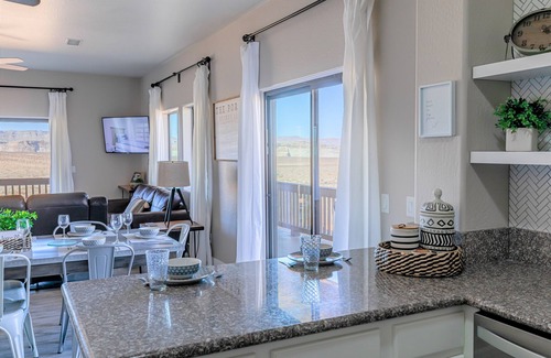 Greenehaven House | Lake View Retreat: Close to Marinas & Page, Arizona
