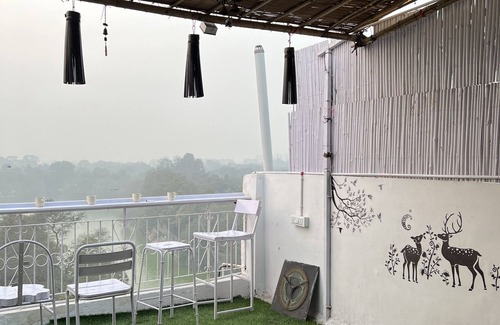 Hauz Khas Village Apartment | Lake View Studio Retreat