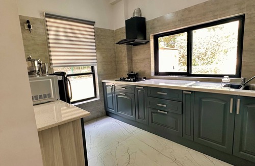 Bissar Akbarpur Villa | Lake View Villa in Golf Course Resort - A Home away from Home