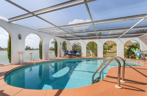 Fort Myers House | Lake View - Villa Royale - Roelens Vacations