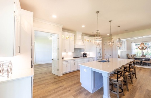 Lake Oconee House | Lakefront, 6 bedroom 5.5 bath with pool, game room and fire pit- sleeps 14