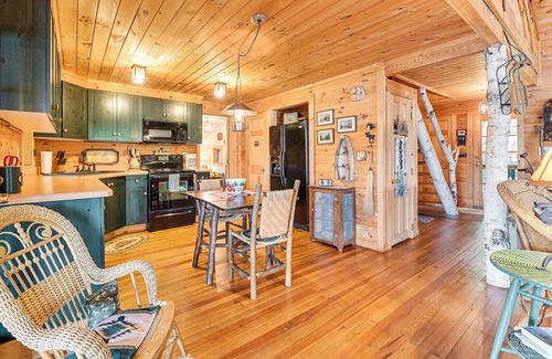 Huletts Landing House | Lakefront Adirondacks Home: Lake George Oasis!