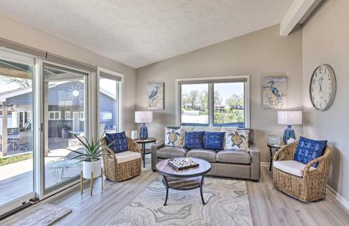 LaPlatte I House | Lakefront Bellevue Home Private Beach and Fire Pit!