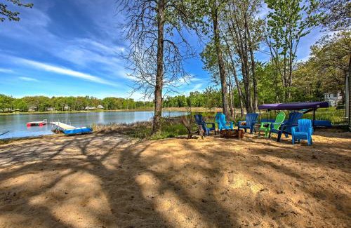 Branch House | Lakefront Branch Cottage with Dock, Kayaks and Grill!