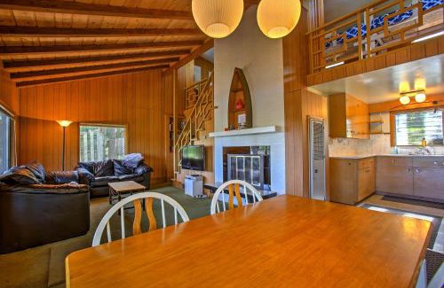 Branch House | Lakefront Branch Cottage with Dock, Kayaks and Grill!