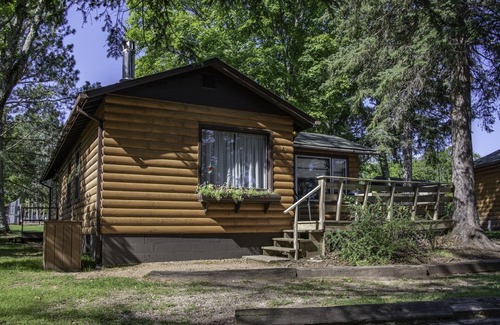 Watersmeet Cabin | Lakefront Cabin on Cisco Chain of Lakes