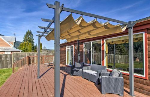 Eatonville House | Lakefront Cabin with Stunning Mountain Views and Dock!