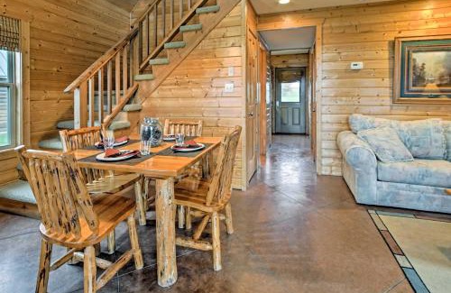 Columbia House | Lakefront Columbia Cabin with Porch and Shared Dock