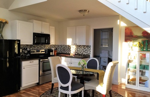 Troutman Cottage | Lakefront Cottage on a Quiet Cove plus Kayaks, Canoe & Pedal Boat